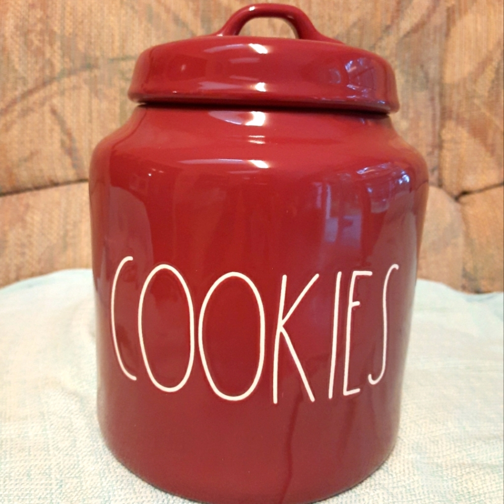 Rae Dunn Cookie Jar - Picture 1 of 3